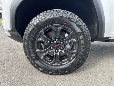 New 2025 GMC Canyon Elevation w/ Convenience Package image 65