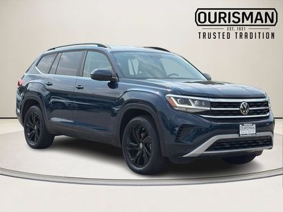 Used 2022 Volkswagen Atlas SE w/ Black Wheel Package