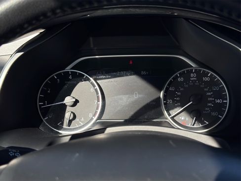 Used 2023 Nissan Murano SV image 24