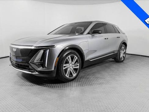 Used 2024 Cadillac Lyriq Tech RWD image 2