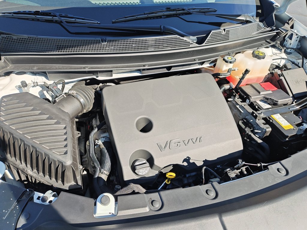 Used 2023 Chevrolet Traverse LT w/ LPO, Floor Liner Package AWD/4WD image 28