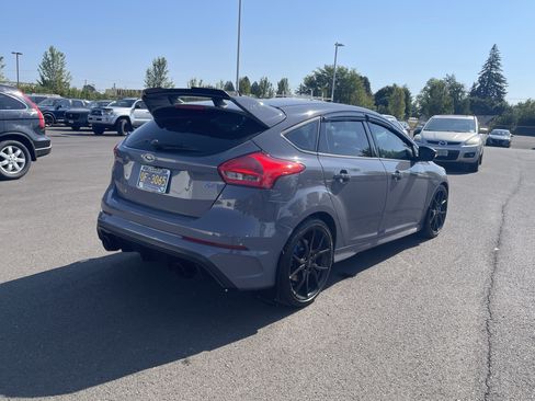 Used 2017 Ford Focus RS AWD/4WD image 5