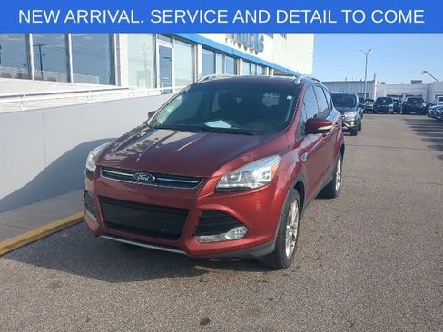 Used 2014 Ford Escape Titanium w/ Equipment Group 401A AWD/4WD image 13