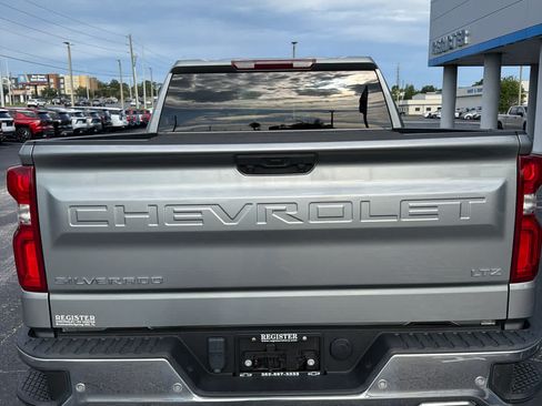 Used 2024 Chevrolet Silverado 1500 LTZ AWD/4WD image 4