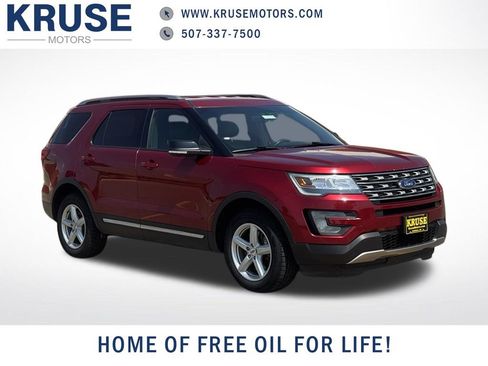 Used 2016 Ford Explorer XLT w/ Equipment Group 202A AWD/4WD image 1