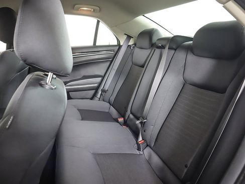 Used 2023 Chrysler 300 Touring w/ Sport Appearance Package image 29