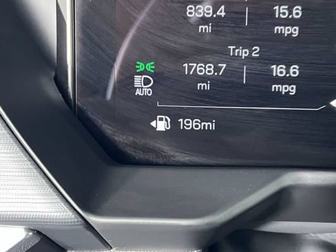 Used 2026 GMC Acadia Elevation w/ Elevation Premium Package FWD image 12