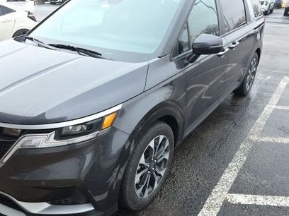 Certified 2024 Kia Carnival EX