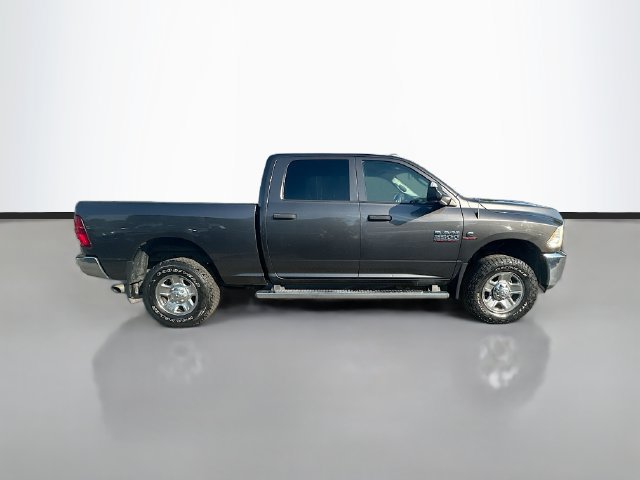 Used 2014 RAM 2500 Tradesman w/ Chrome Appearance Group AWD/4WD image 4