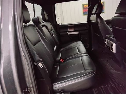 Used 2022 Ford F250 Lariat w/ Black Appearance Package image 15