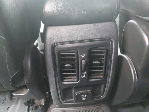 Used 2018 Jeep Grand Cherokee Altitude AWD/4WD image 28