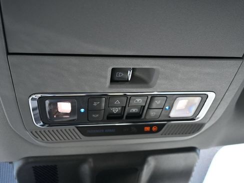 New 2026 Ford F250 Lariat w/ Black Appearance Package AWD/4WD image 25