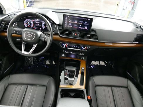 Used 2023 Audi Q5 2.0T Premium Plus AWD/4WD image 16
