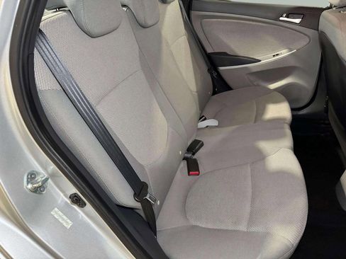 Used 2013 Hyundai Accent GLS image 19