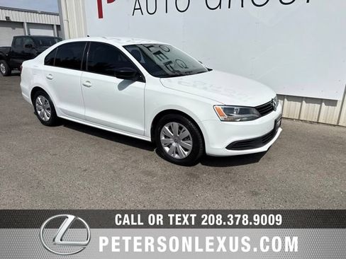 Used 2014 Volkswagen Jetta TDI FWD image 2