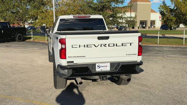 Used 2025 Chevrolet Silverado 2500 Custom AWD/4WD image 3