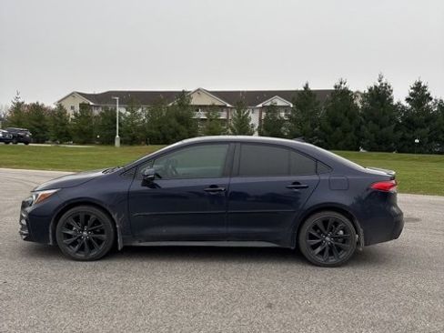 Used 2024 Toyota Corolla SE w/ SE Package image 1