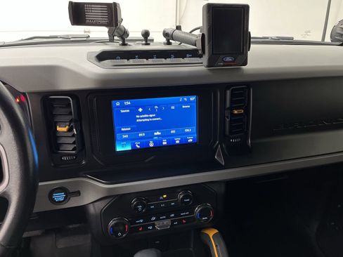 Used 2023 Ford Bronco Badlands image 18