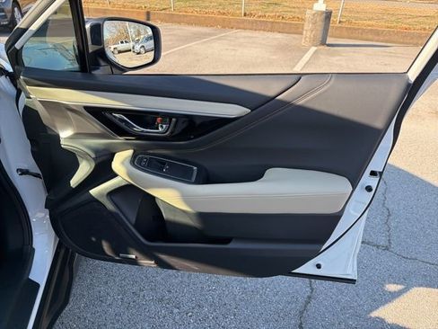 Used 2025 Subaru Outback Limited w/ Popular Package #2 image 9