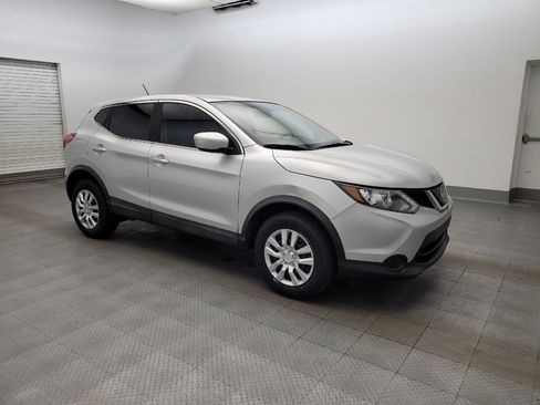 Used 2019 Nissan Rogue Sport S FWD image 11