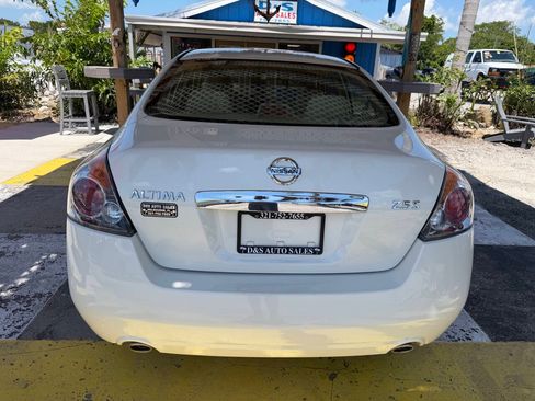 Used 2011 Nissan Altima 2.5 S w/ Convenience Pkg FWD image 16