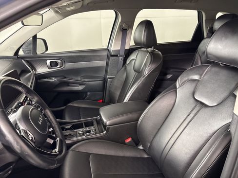 Used 2024 Kia Sorento S FWD image 29