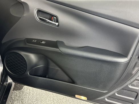 Used 2017 Toyota Prius Prime Advanced image 35