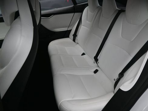 Used 2019 Tesla Model S Long Range image 29