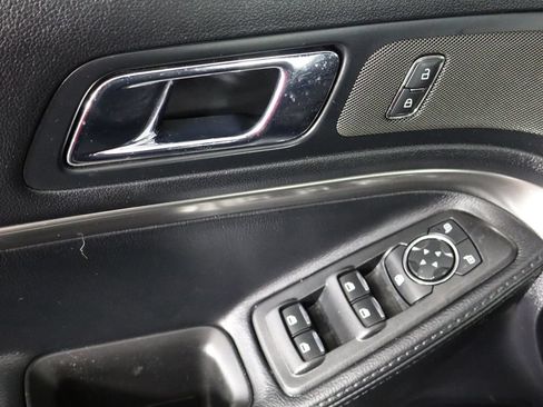 Used 2019 Ford Explorer 4WD Police Interceptor image 13