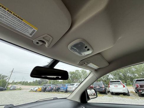 Used 2020 Dodge Journey SE FWD image 25
