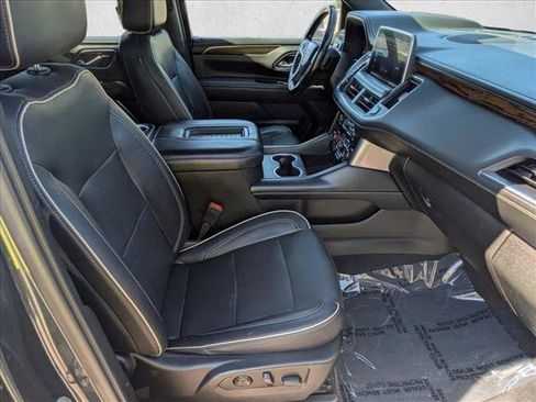 Used 2021 Chevrolet Suburban Premier w/ Premium Package AWD/4WD image 21
