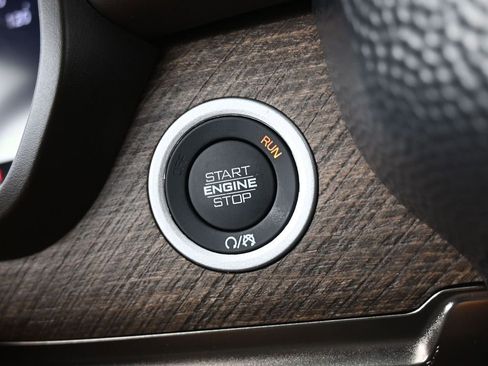 New 2025 RAM 1500 Limited image 27