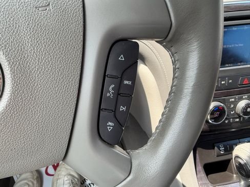 Used 2017 Buick Enclave Convenience FWD image 14