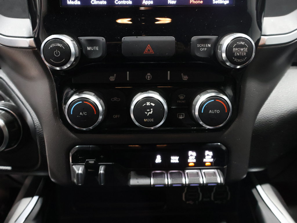 Used 2020 RAM 1500 Big Horn AWD/4WD image 35