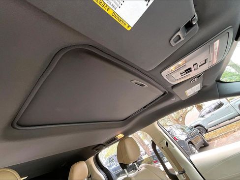 Used 2021 Toyota Sienna XLE image 24