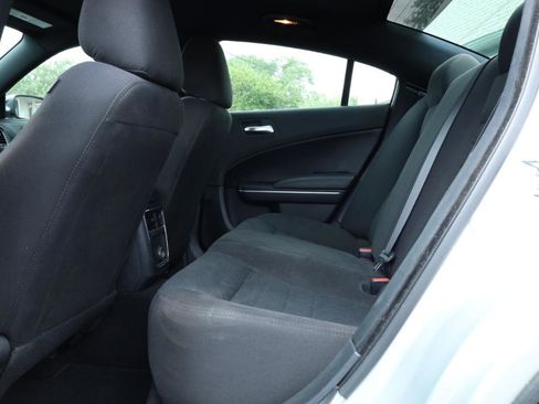 Used 2019 Dodge Charger Police RWD image 12