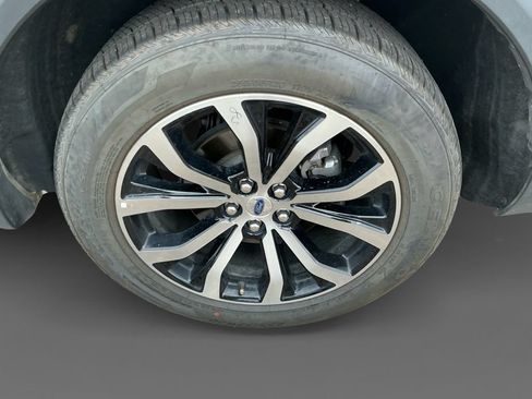 Used 2025 Ford Explorer ST-Line AWD/4WD image 14
