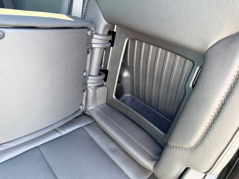 Used 2024 GMC Sierra 1500 Denali w/ Technology Package image 12