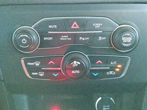 Used 2022 Dodge Charger R/T RWD image 36
