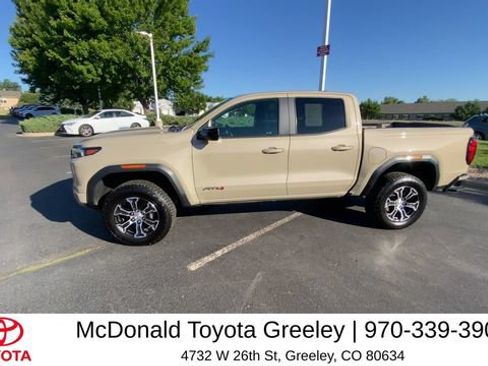 Used 2023 GMC Canyon AT4 w/ AT4 Premium Package AWD/4WD image 5