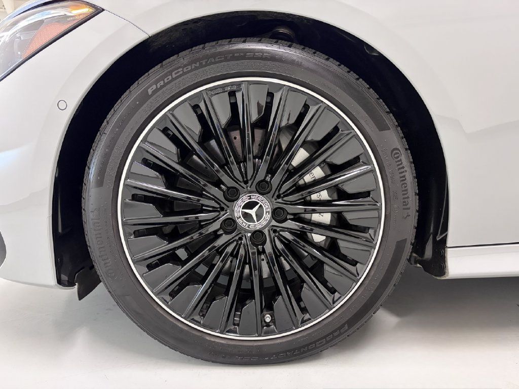 Certified 2026 Mercedes-Benz CLE 300 4MATIC Coupe image 11