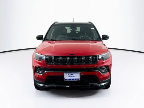 Used 2023 Jeep Compass Latitude w/ Convenience Group AWD/4WD image 2