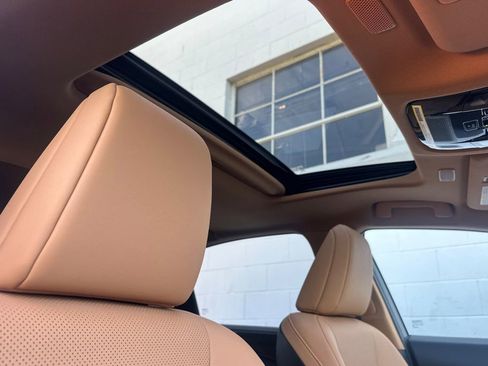 Used 2024 Lexus NX 350 AWD image 17