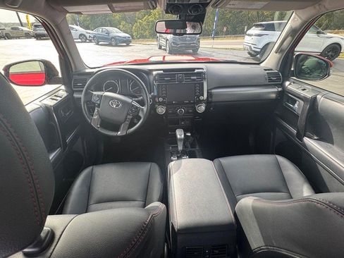 Used 2024 Toyota 4Runner TRD Off-Road Premium image 12