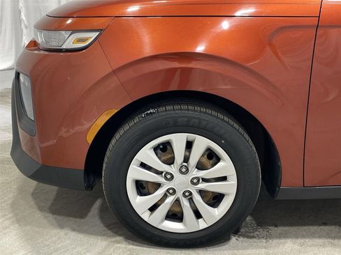 Used 2021 Kia Soul LX FWD image 19