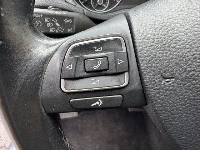 Used 2015 Volkswagen Passat TDI SEL Premium FWD image 26