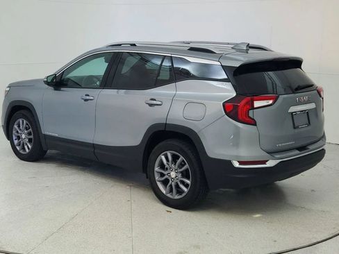 Used 2023 GMC Terrain SLT image 5