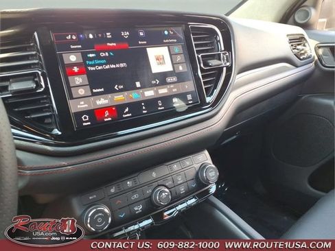 Used 2025 Dodge Durango R/T AWD/4WD image 34