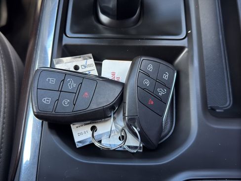 Used 2023 GMC Sierra 1500 SLT w/ SLT Convenience Package image 31