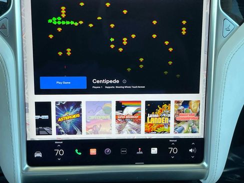 Used 2017 Tesla Model X 75D image 20